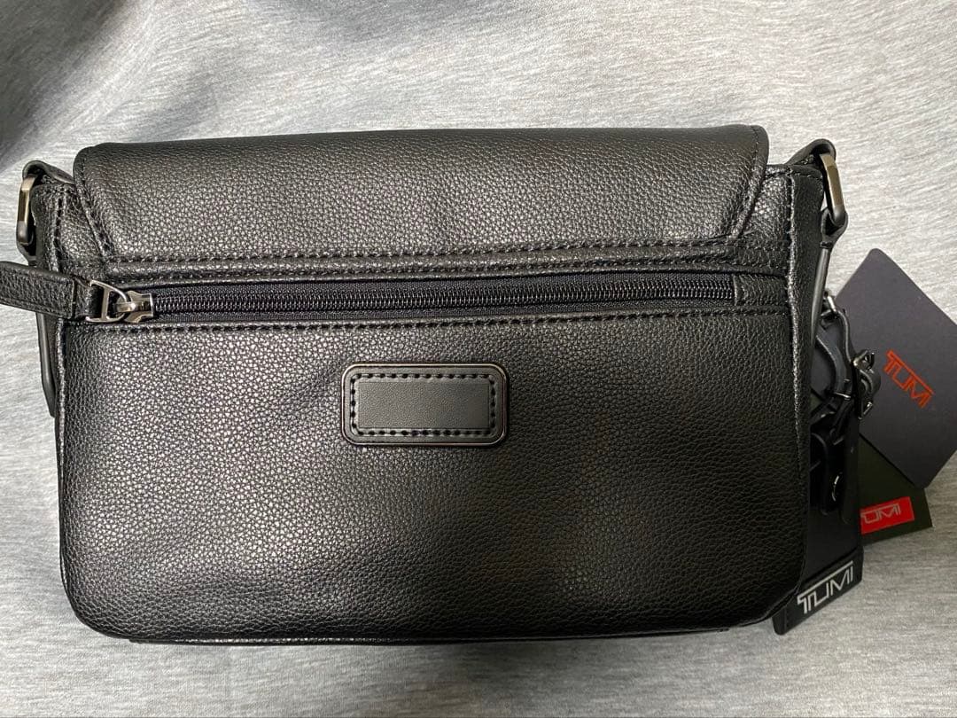 【希少】TUMIトゥミ 「パーソン」クロスボディ レザー ショルダーバッグ