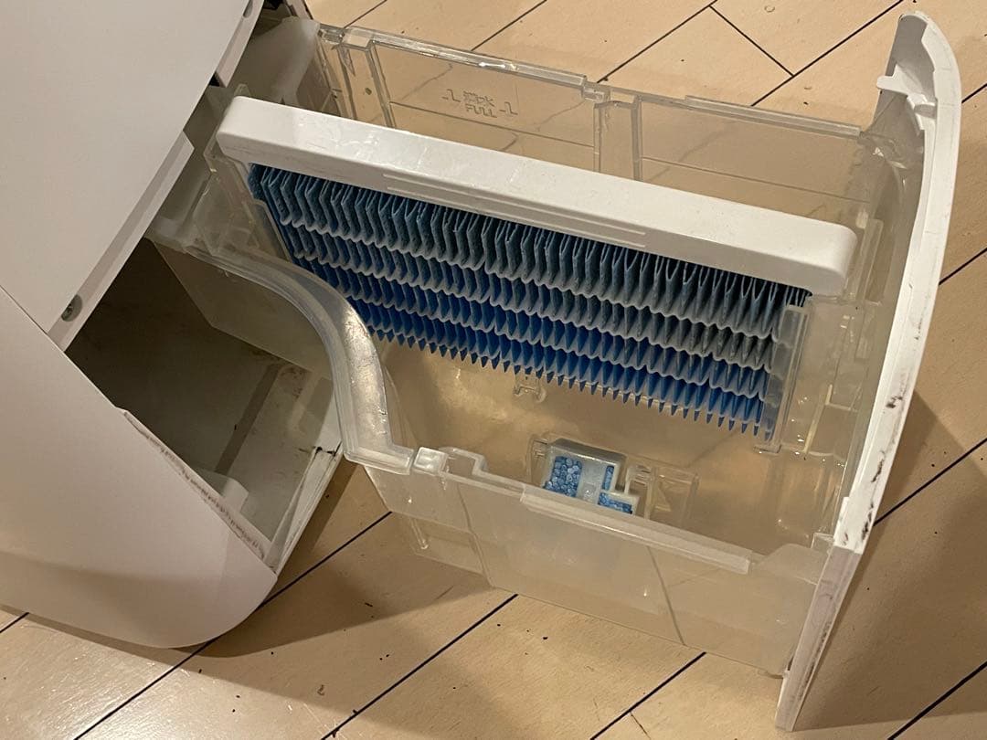 【専用品】SHARP 除湿加湿空気清浄機 KI-ND50 ホワイト