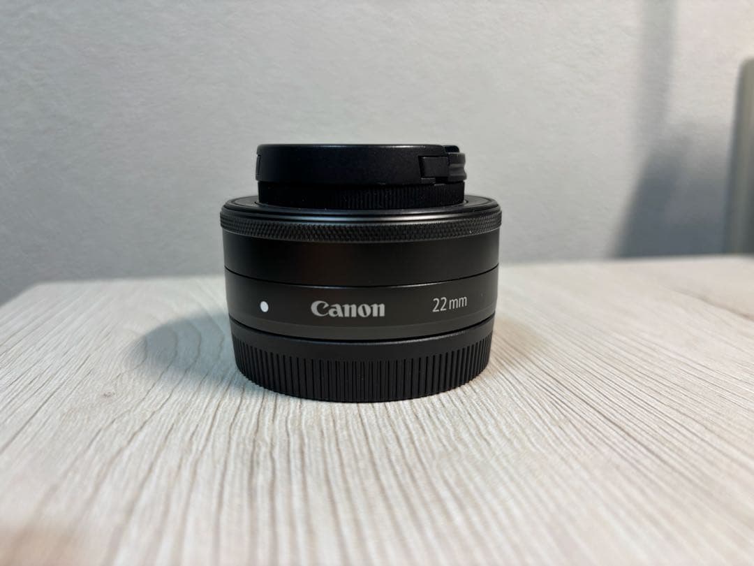 EOSM レンズ(ef-m22mm f2 stm) セット 付属品付き