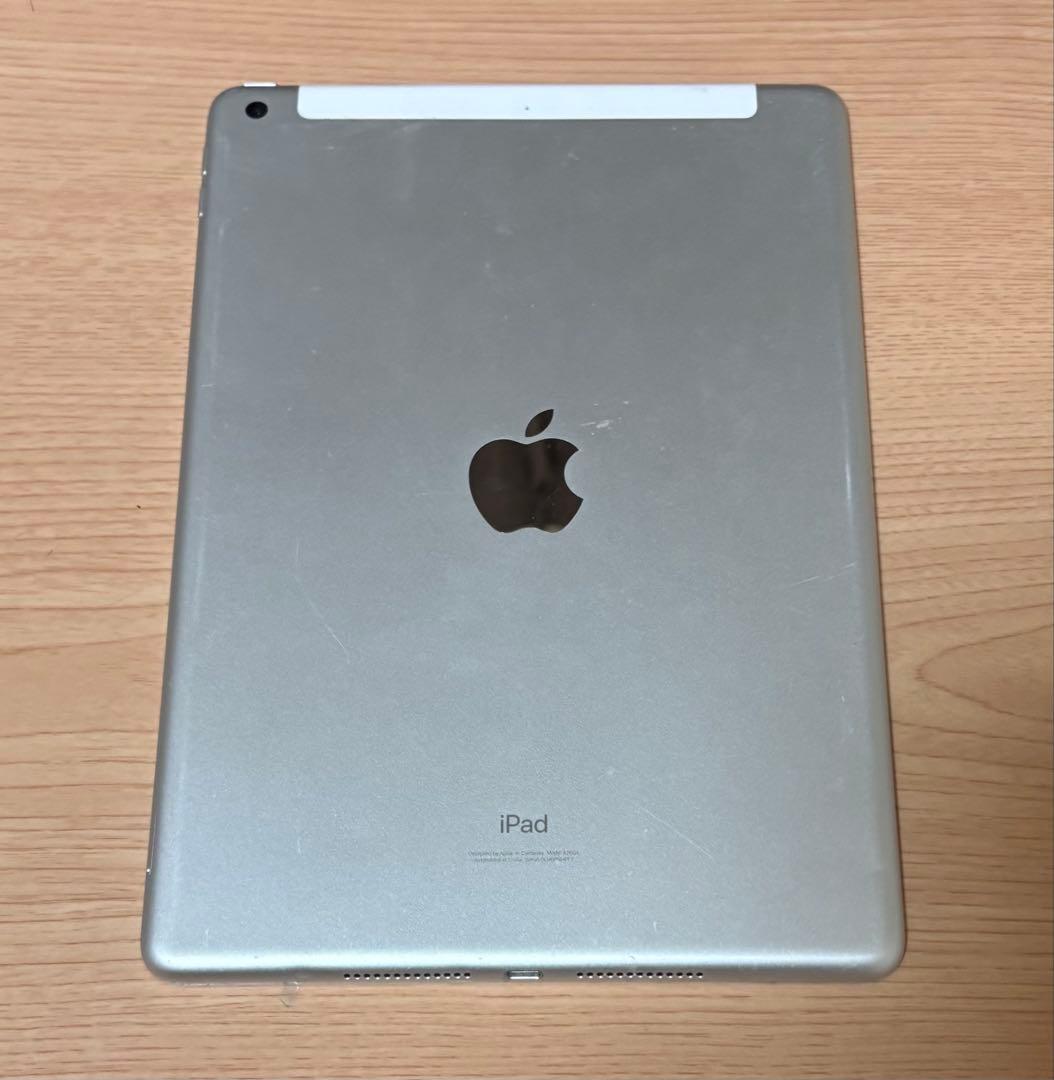 Apple iPad ９世代　64GB
