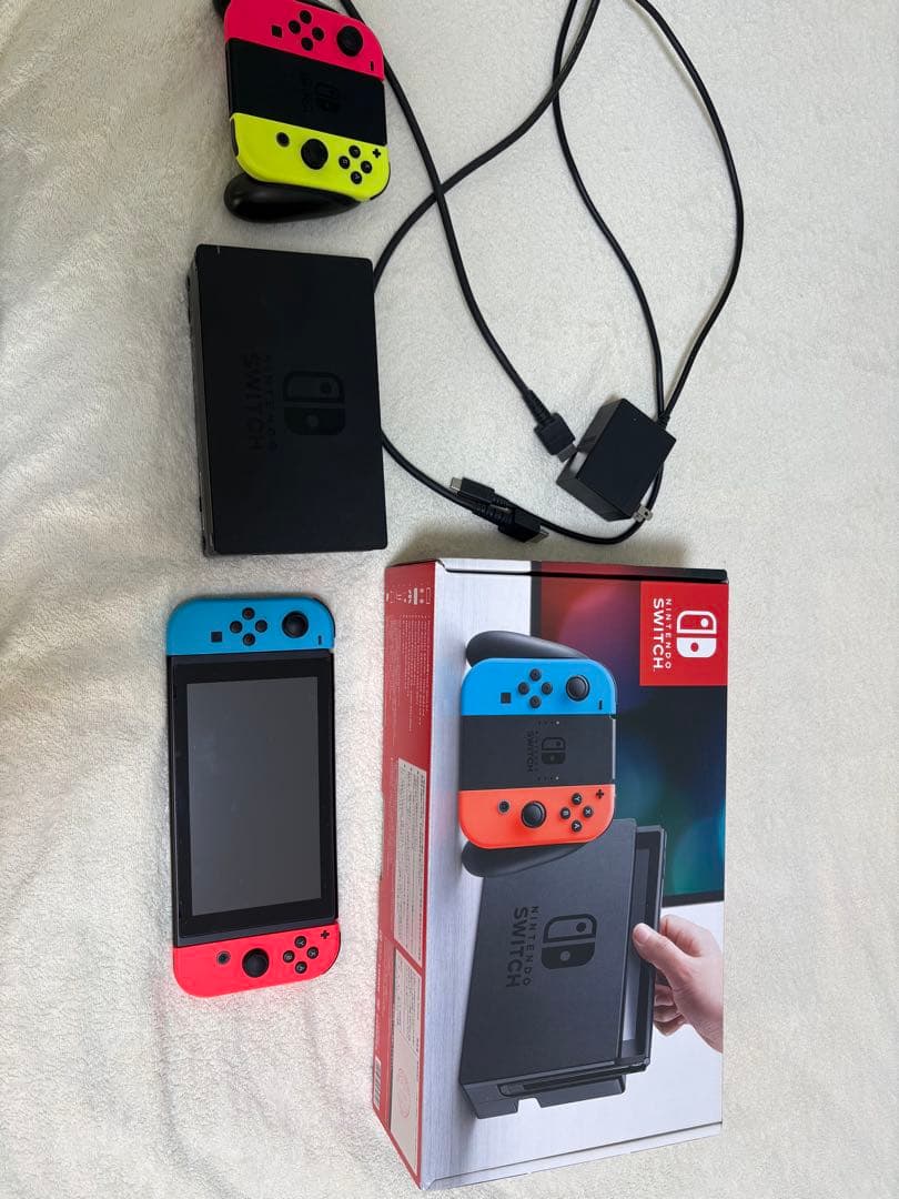 Nintendo Switch 本体 青/赤 ➕Joy-Con2本付き