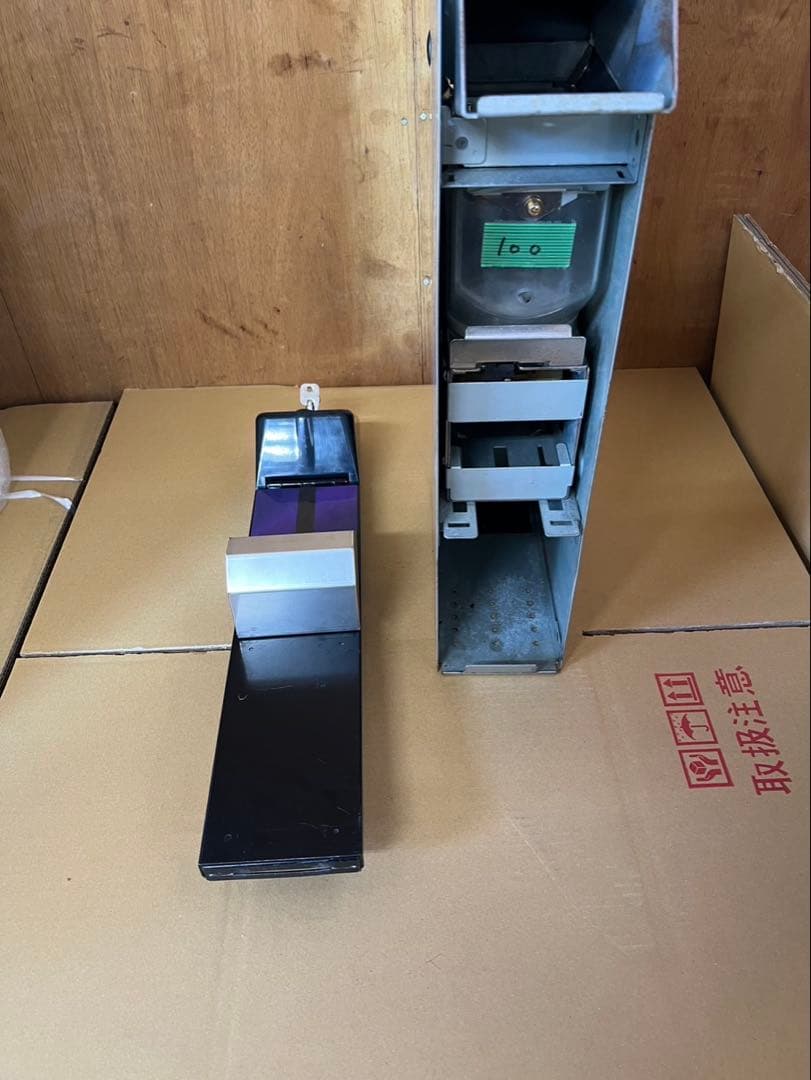 廉価版　両替機　1000円→100円×10枚　グローリー　改良品　領収書OK