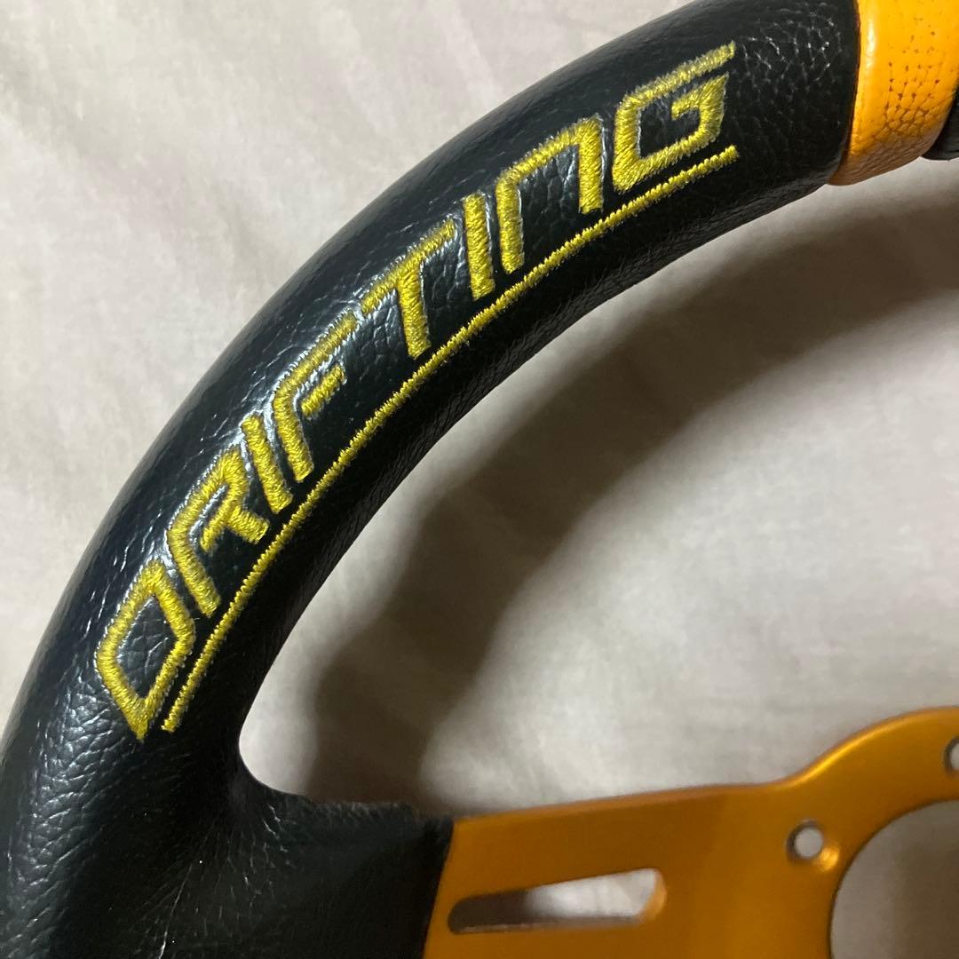 33パイ　momo モモ　ドリフティング　ステアリング 本体のみ