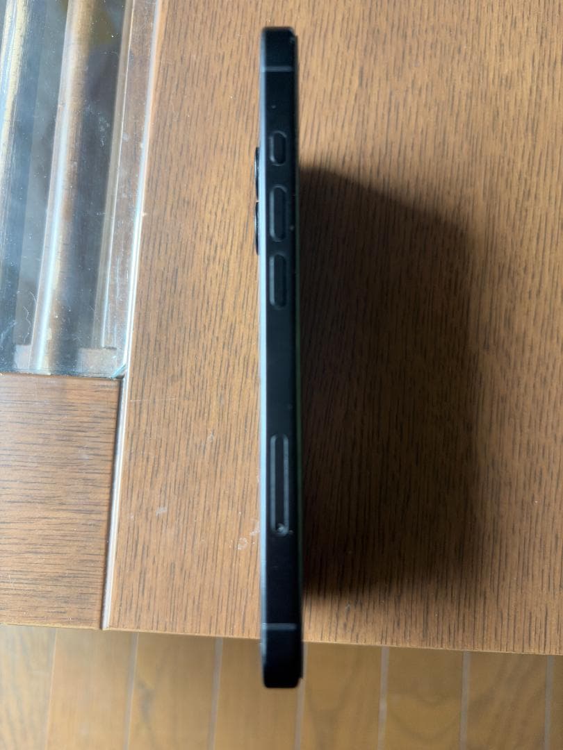 iPhone16 128GB 黒 SIMフリー【おまけフィルム、カバーセット】