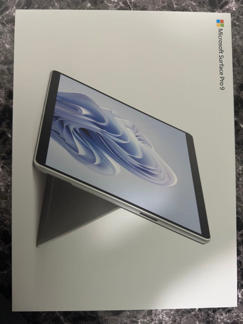 Microsoft Surface Pro 9 + スリムペン付 キーボード