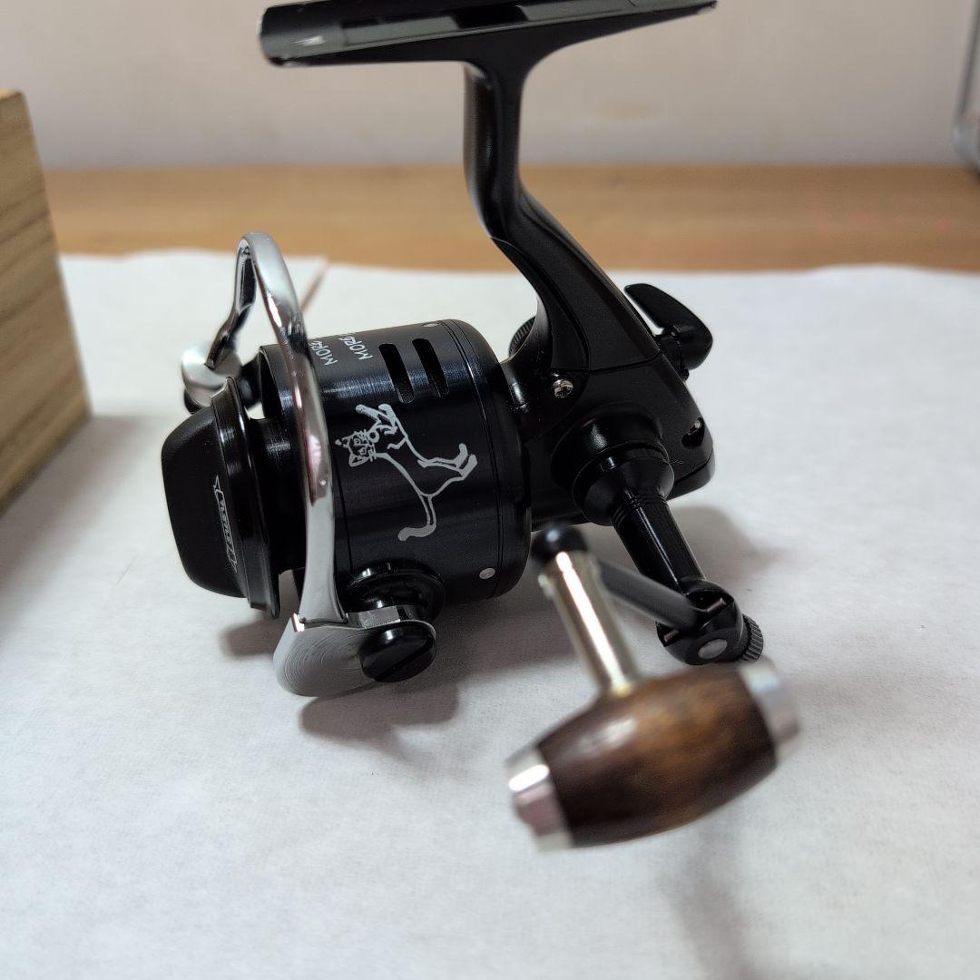 マ*ル様 五十鈴工業　スピニングリール　CHARGERIII　B/G