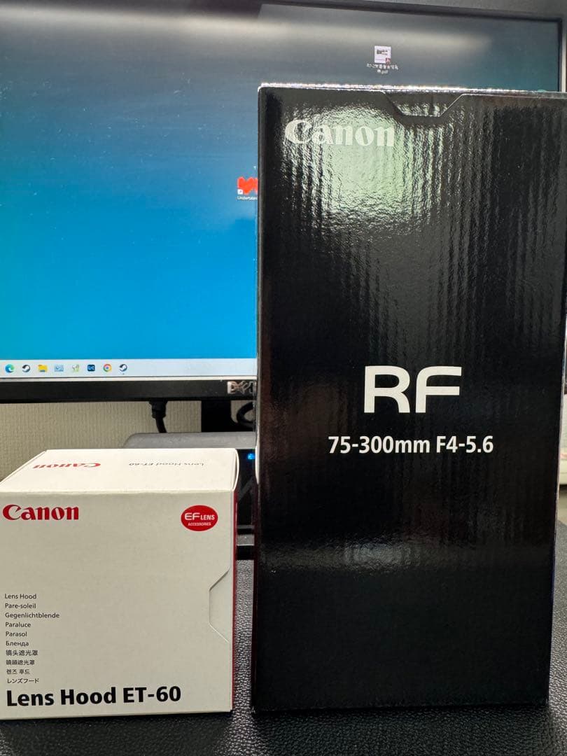 Canon RF 75-300mm F4-5.6 +ET60純正フード