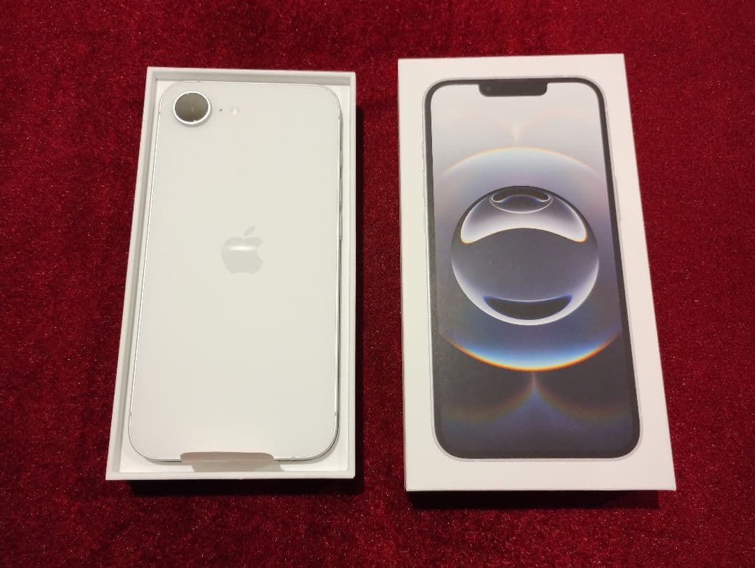 あ*ん様 Apple iPhone 16e ホワイト 128GB 本体