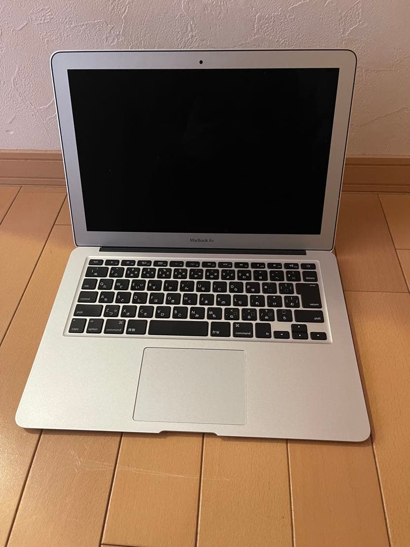 MacBook Air シルバー 充電器付き美品　ジャンク
