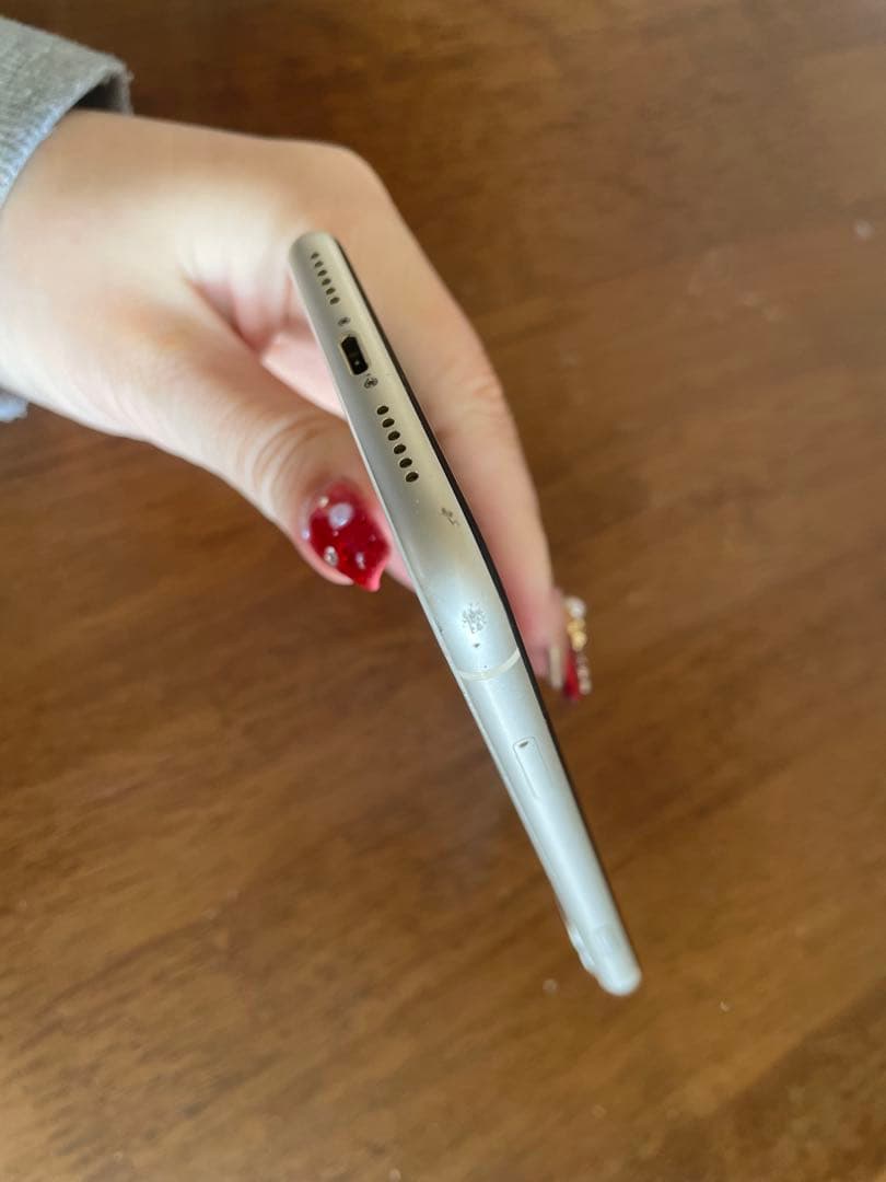 Apple iPhone 11 ホワイト 本体