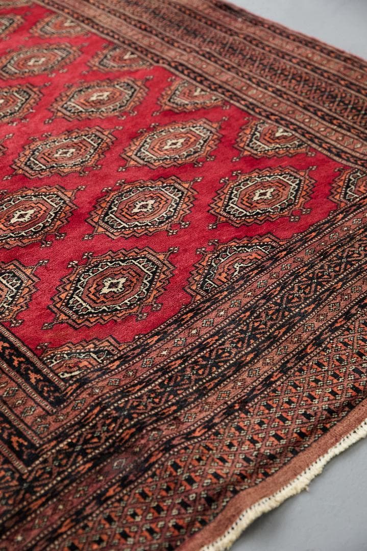 ヴィンテージラグ　トライバルラグ　ラホール産(189×125cm) 赤　茶　黒