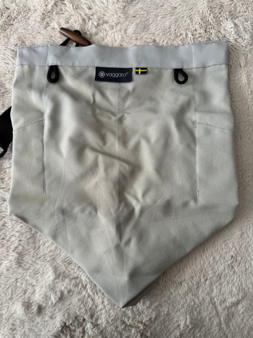 a　Vaggaro ベビーチェア ベージュ 収納バッグ付き