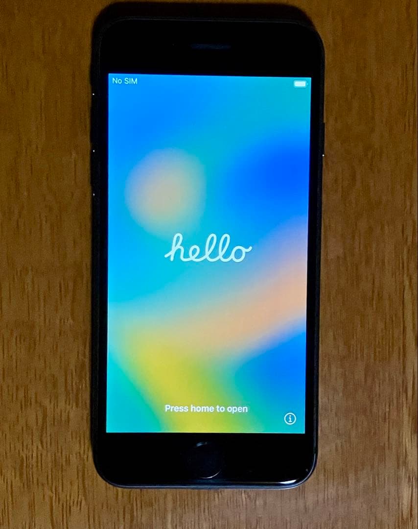 Apple iPhone 8 スペースグレイ 本体