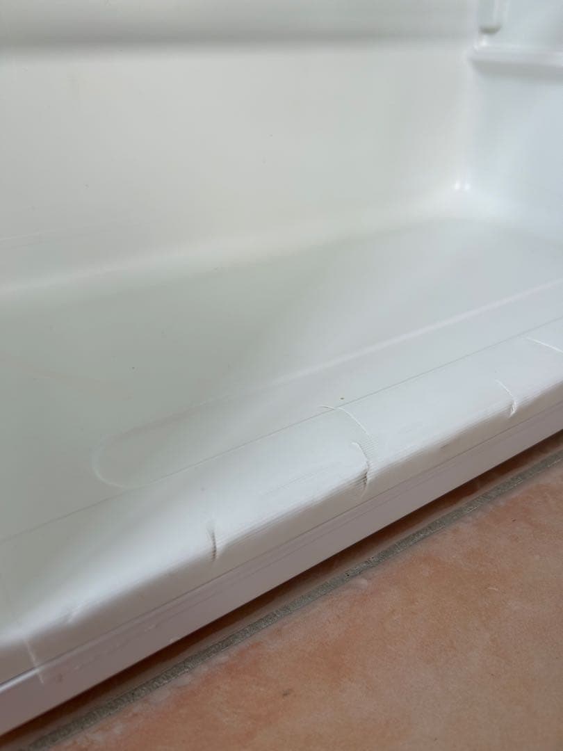 コンパクトホワイト冷蔵庫 冷凍室付き