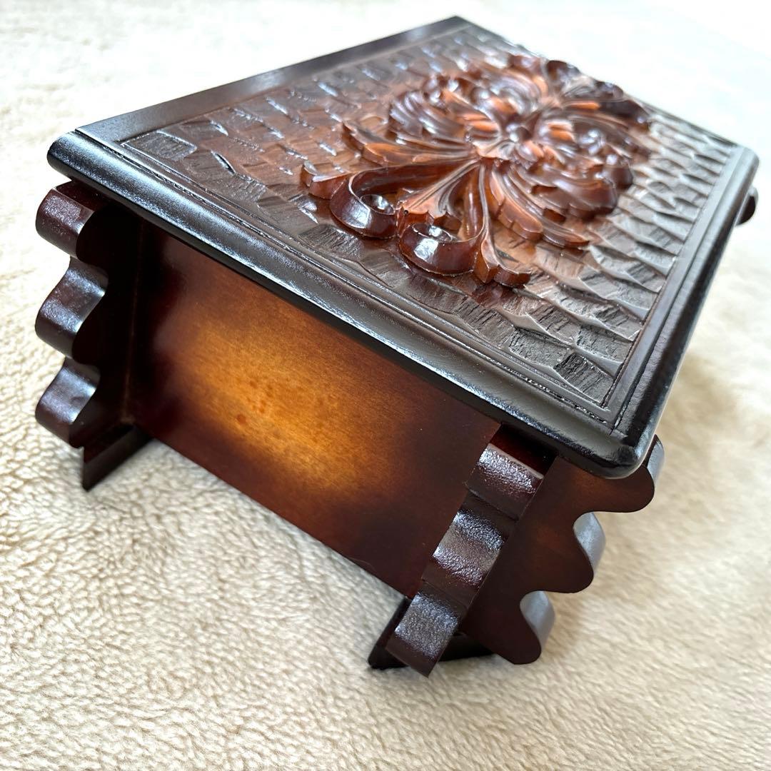 【新品未使用・ヴィンテージ】Sankyo オルゴール ジュエリーボックス　箱付き