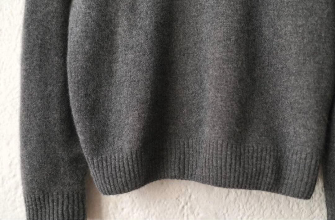 Q Retailor カシミヤクルーネックニットセーター グレー イタリア製