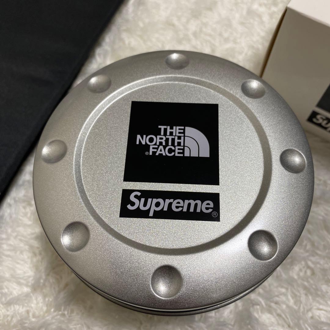 supreme ノースフェイス　腕時計　　シュプリーム　完売品　G-SHOCK