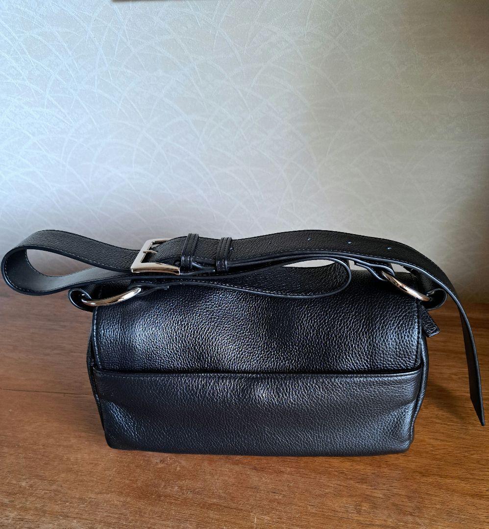 ビアズリー　レザーボディバッグ　【ベルト付替え可】