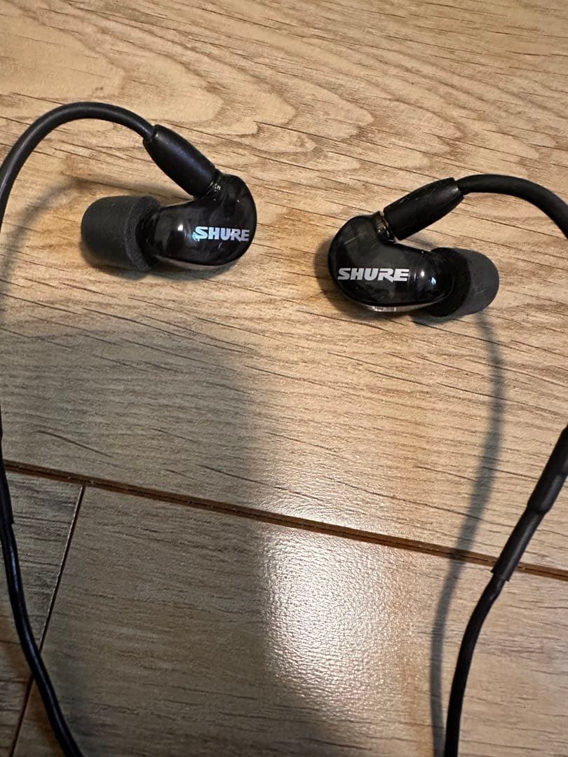 SHURE 有線イヤホン キャリングケース付き