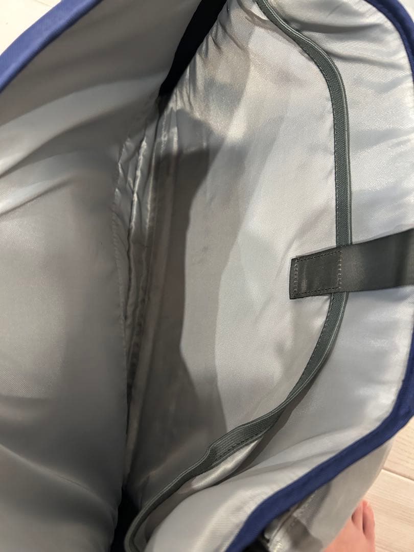 Patagonia メッセンジャーバッグ ネイビー