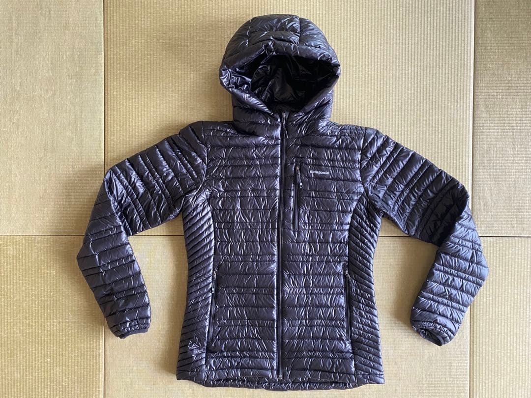 patagonia パタゴニア　ウィメンズ・ウルトラライト・ダウン・フーディ　S