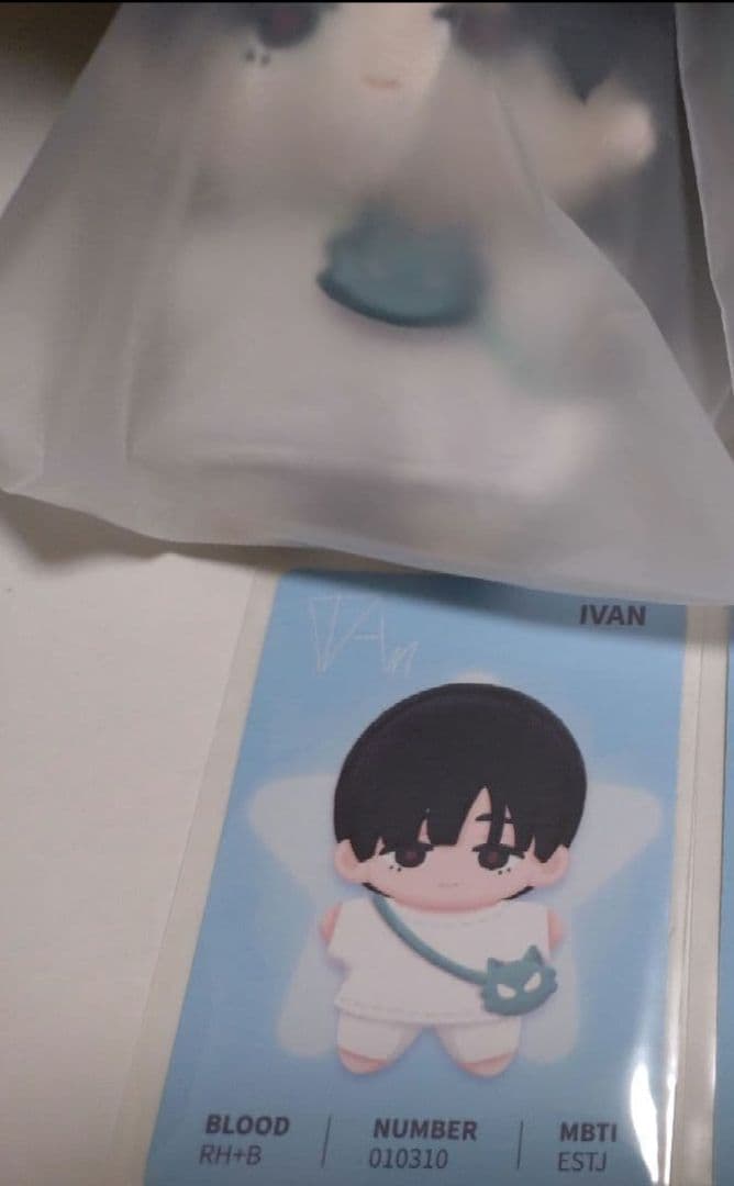 ひ*う様 エイリアンステージ イヴァン ティル イヤホンケース フィギュア トレ