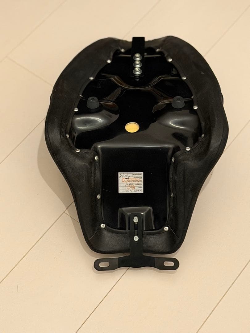 ハーレー ソフテイル シート ヘリテイジ