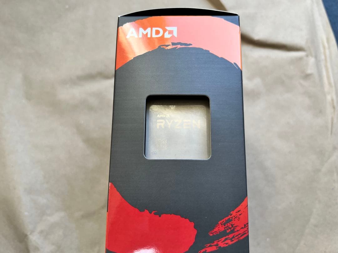 AMD Ryzen 5 5600X（箱・純正クーラー付き）