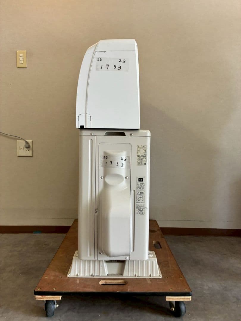 ◯1933 東芝【RAS-K281E3DX】 2023年 10畳　エアコン 中古