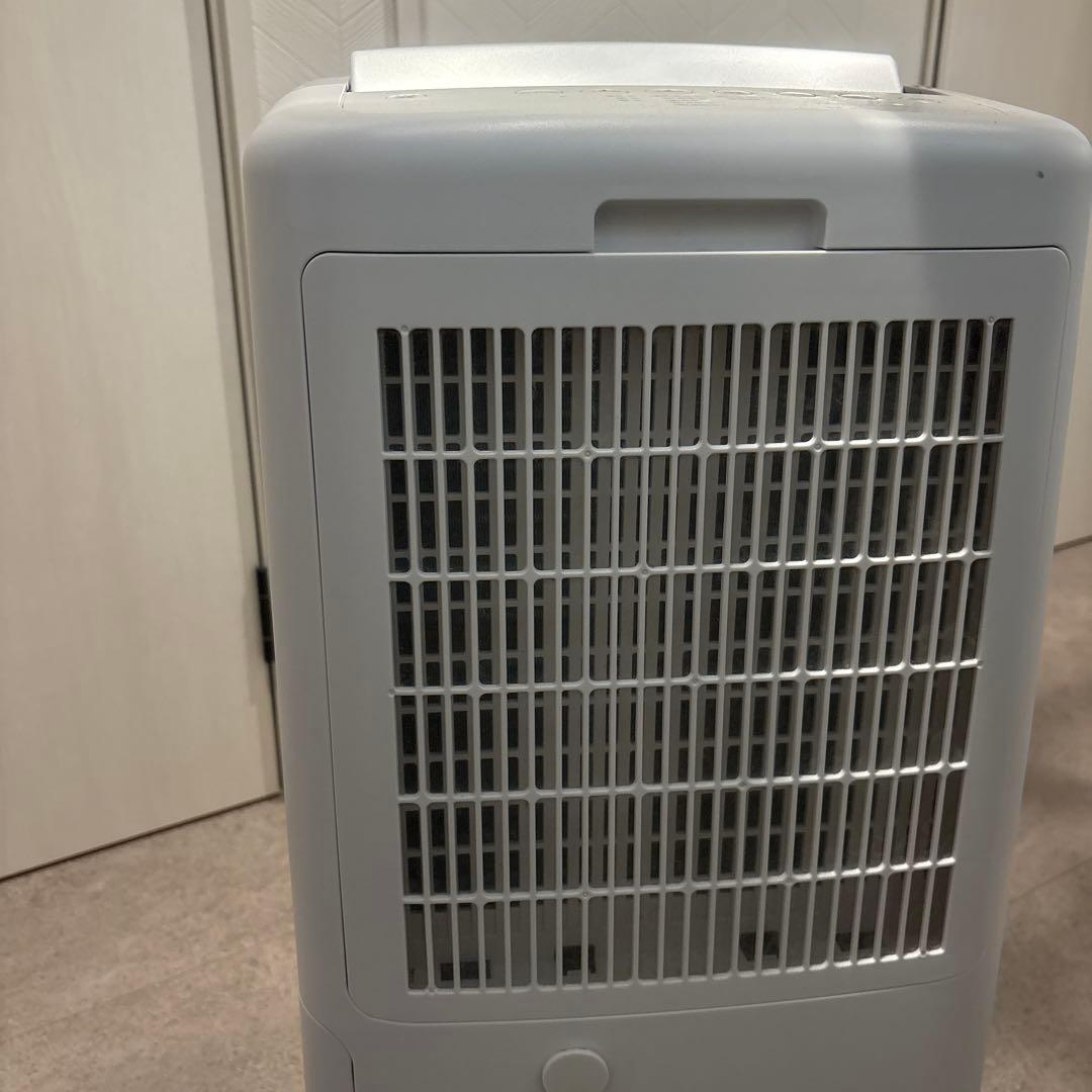 【ジャンク品】SHARP衣類乾燥除湿機 CV-L180