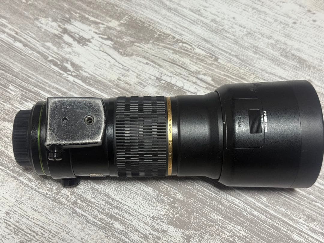 PENTAX DA★ 300mm F4 ED [IF] SDM DA300F4