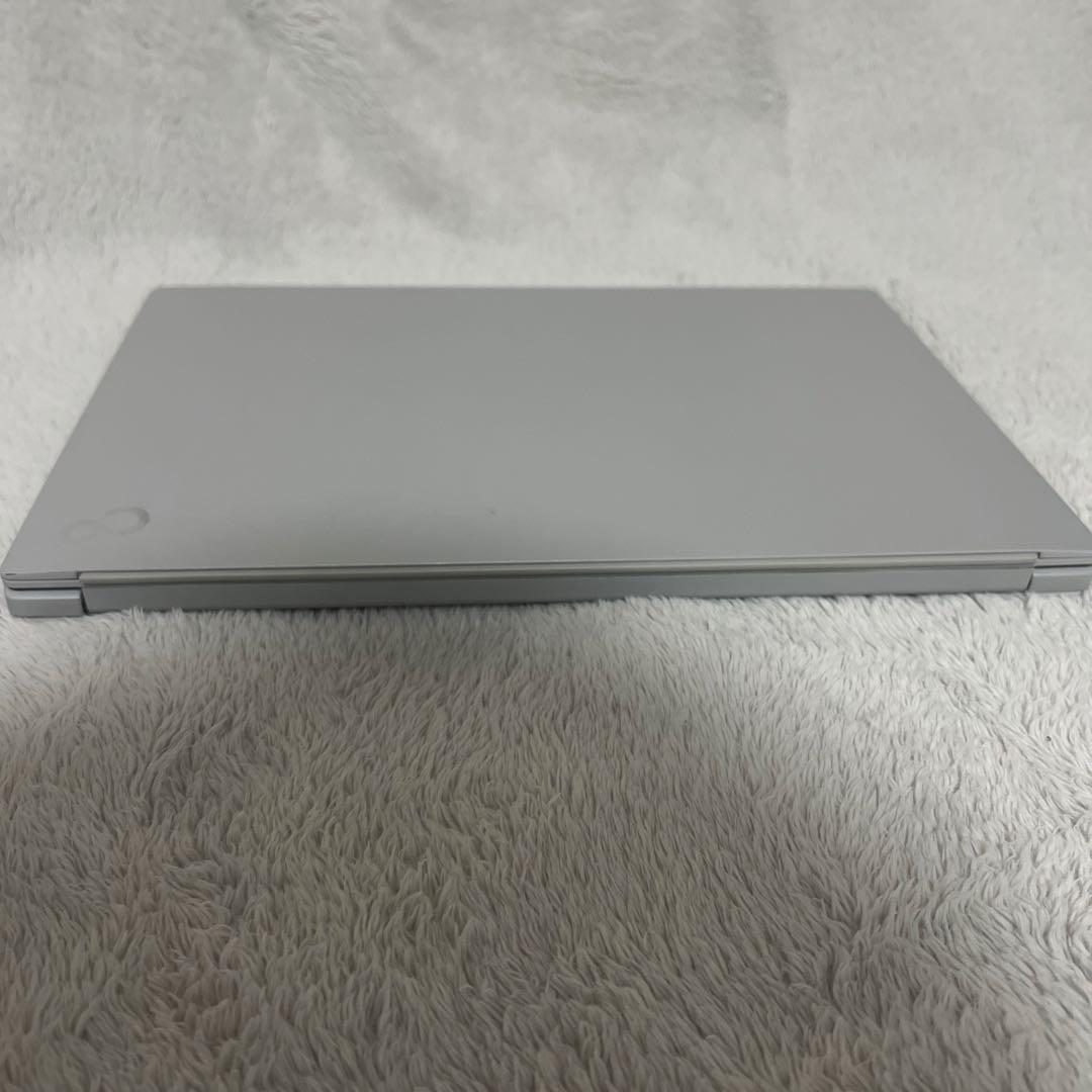 J*s様 【オークション】LIFEBOOK UH90/H1 ノートPC