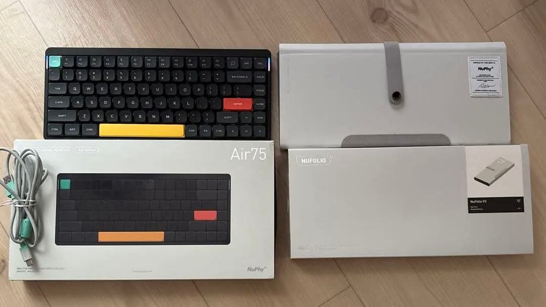 NuPhy Air75 ブラック キーボード 本体　キーボードケース付き