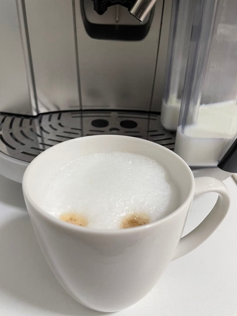 美品デロンギ 全自動エスプレッソマシン ESAM1500DK厨房機器 業務用 。