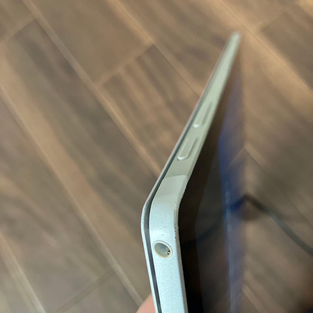 Surface Pro 5　128GB 純正充電器、タブレットケース付き