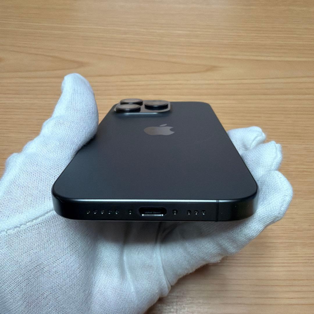 iPhone 15PRO 256GB ブラックチタニウム