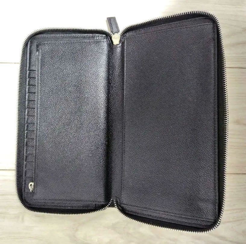 PRADA プラダ　長財布　三角ロゴ　トライアングル