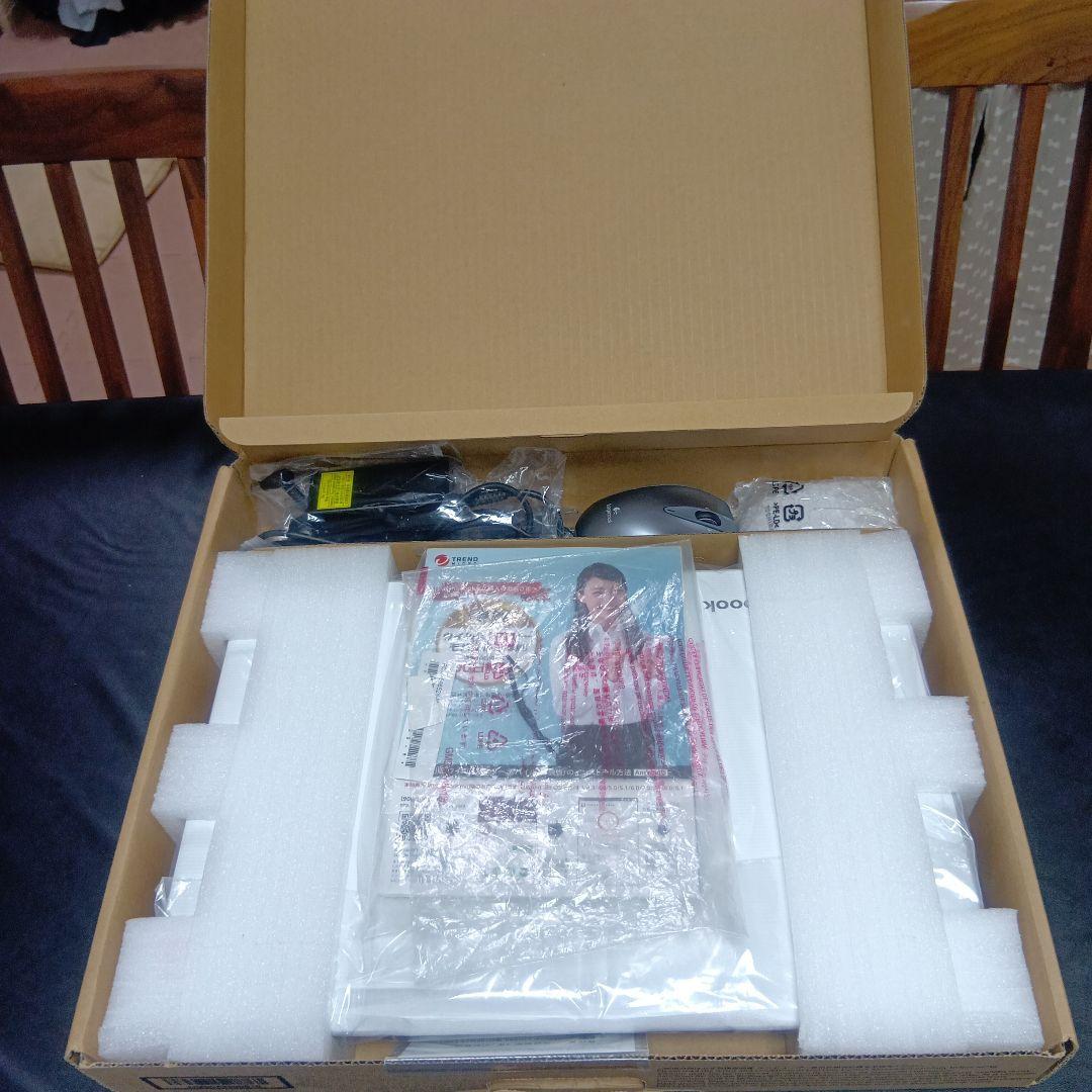 dynabook T75 GWS-BEA3 リュクスホワイト