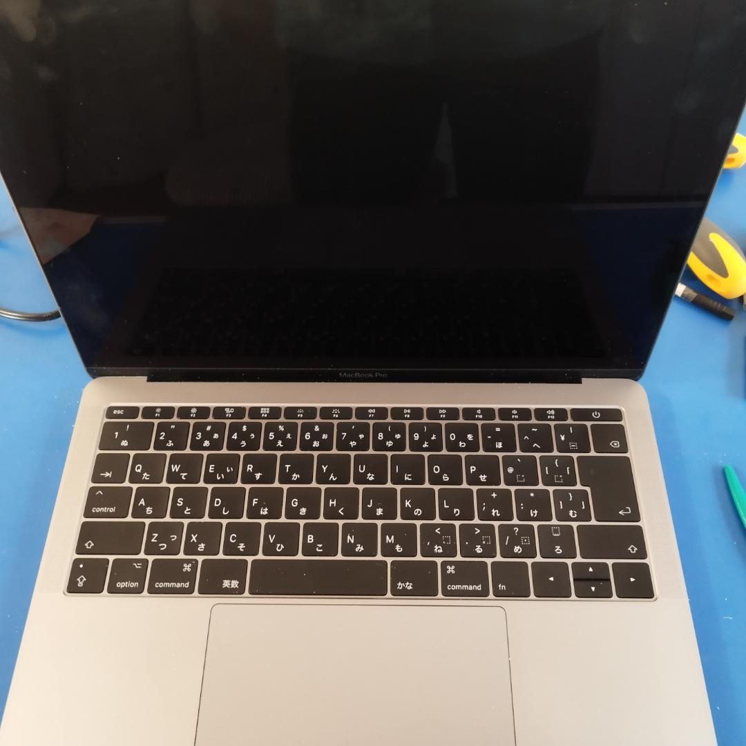 MACBOOK　PRO　13インチ　A1708用の液晶パネル