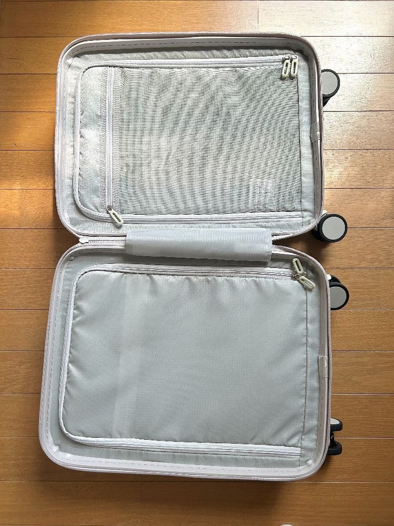 【美品✨️】CARGフロントオープンスーツケース　サテンゴールド 22L