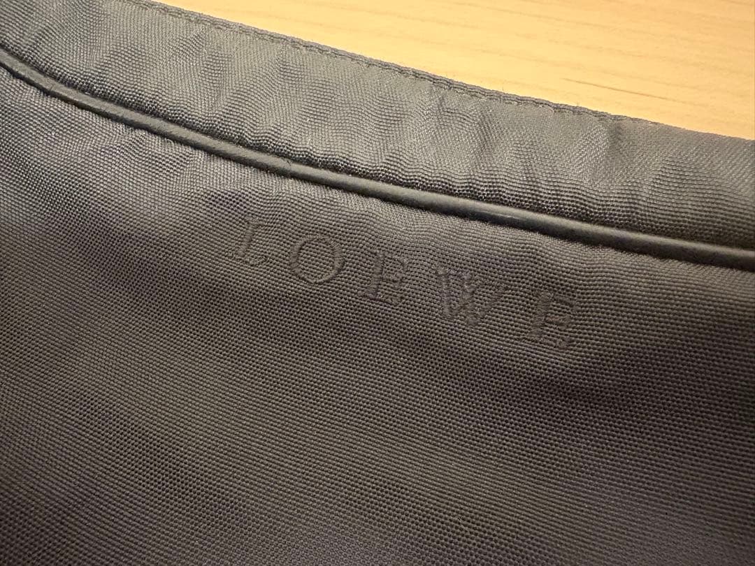 LOEWE ショルダー メッセンジャーバック