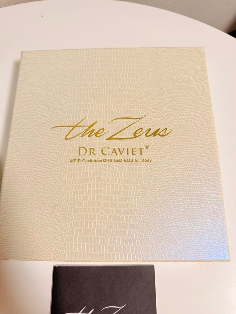 Dr. Caviet the Zeus 美容機器