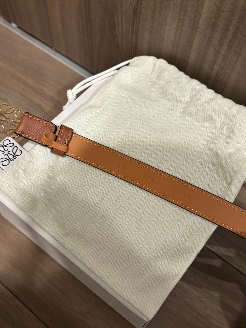 最終値下げLOEWE ロエベアナグラムブラウンレザーベルト ゴールドバックル