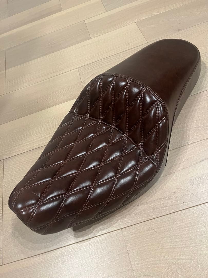 レブル250 ノイワットダン　ダイヤステッチ ダブルシート　高反発ウレタン内蔵