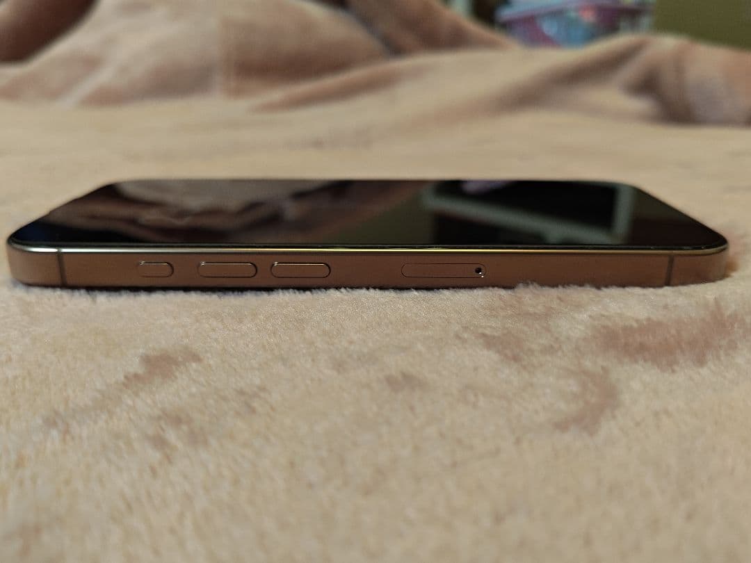 512GB【美品】iPhone 16 Pro デザートチタニウム SIMフリー