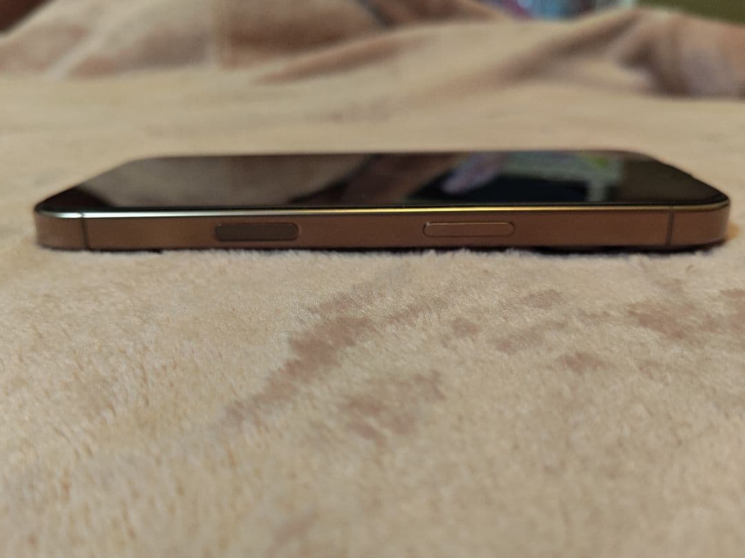 512GB【美品】iPhone 16 Pro デザートチタニウム SIMフリー