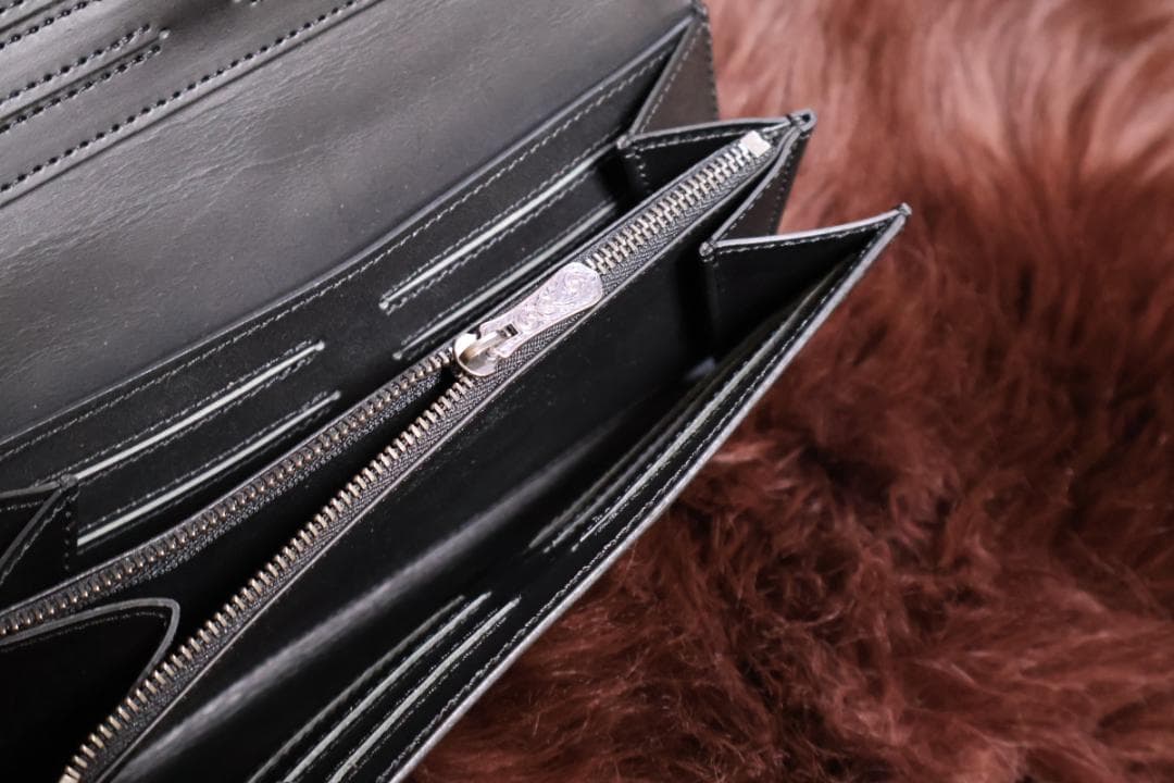 新品未使用 ファニー FUNNY トリフォード ポロサス 小銭入れ付き 長財布