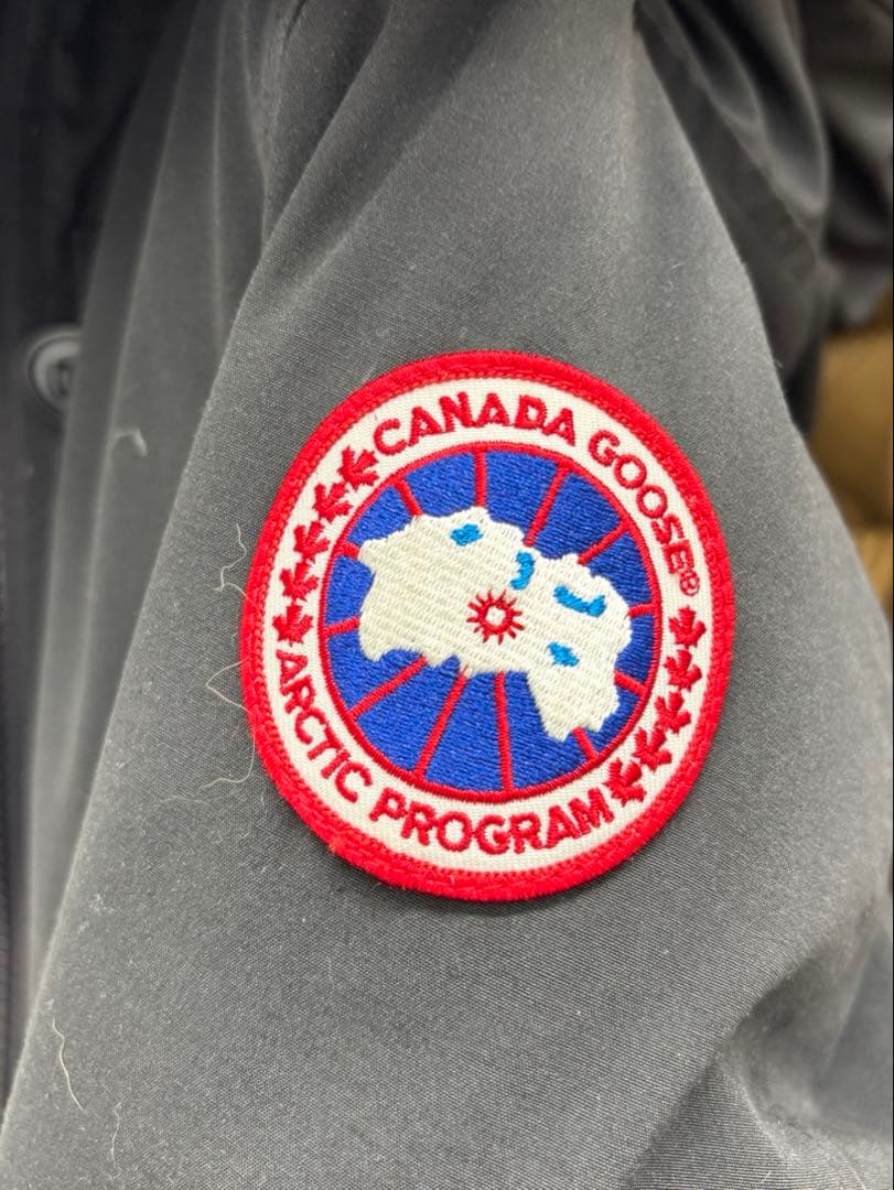   ブロンテ　ブラック ダウンジャケット M