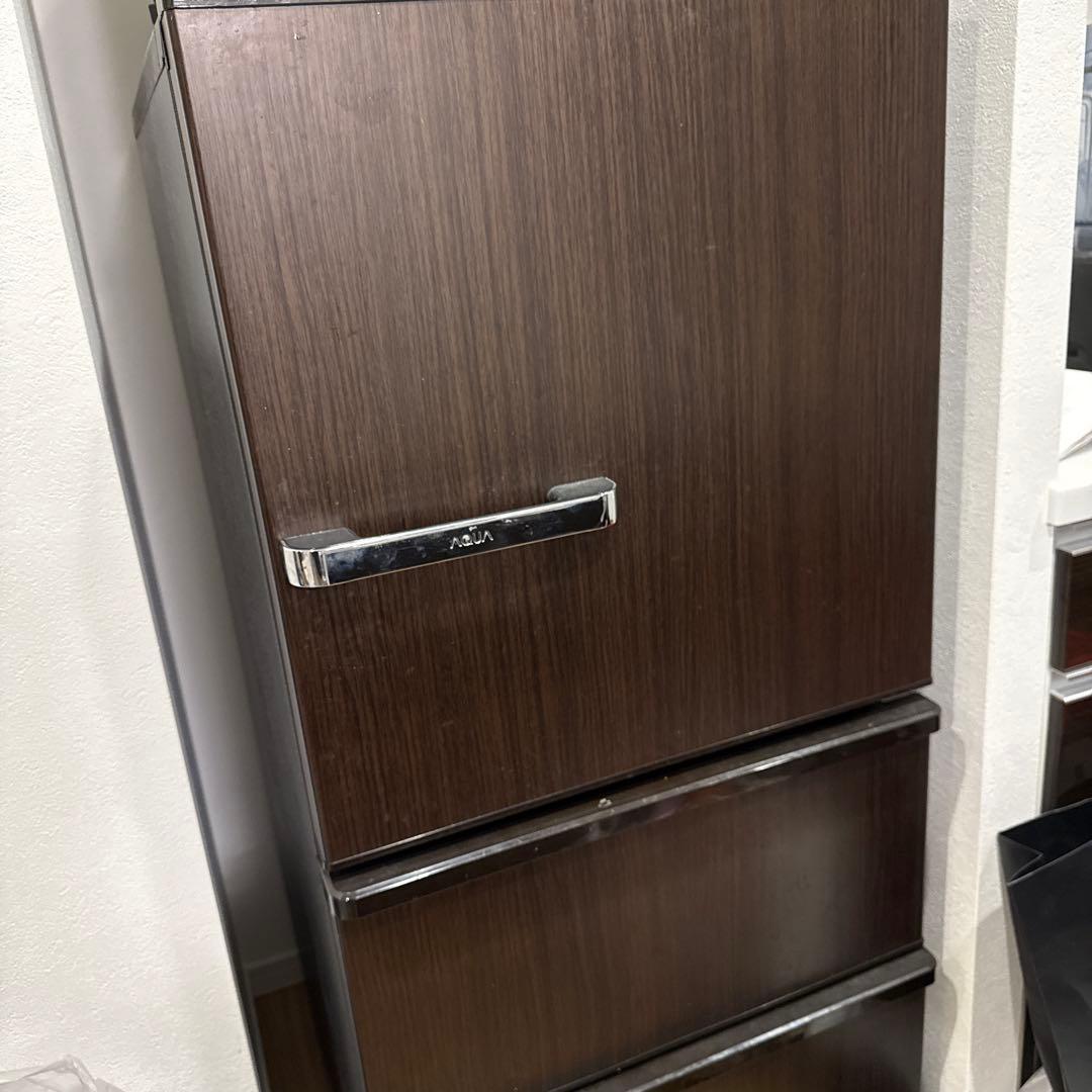 冷蔵庫　aqrsv24k 2021年製造