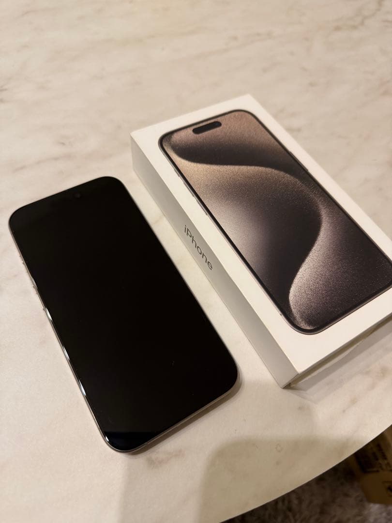 Apple iPhone 15 Pro 512GB ナチュラルチタニウム